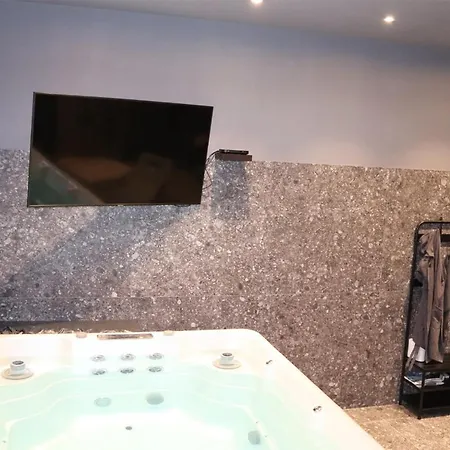 J13 Con Spa Privata