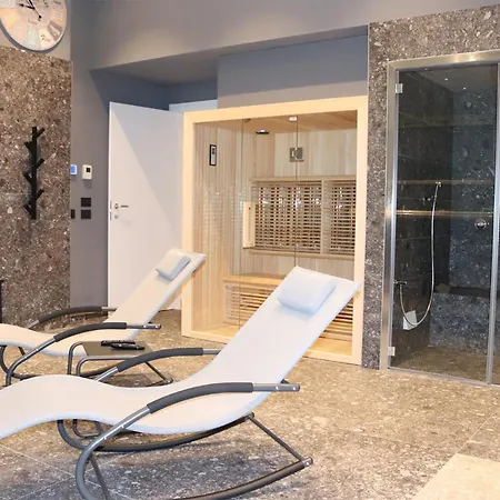 J13 Con Spa Privata Apartment